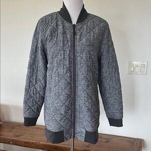 The North Face Insulated Quilter Longline Bomber in grey NWOT size L